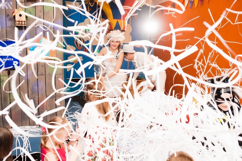 Бумажное шоу "Karlsson boom"