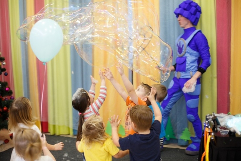 Шоу мыльных пузырей "PLAY ROOM"