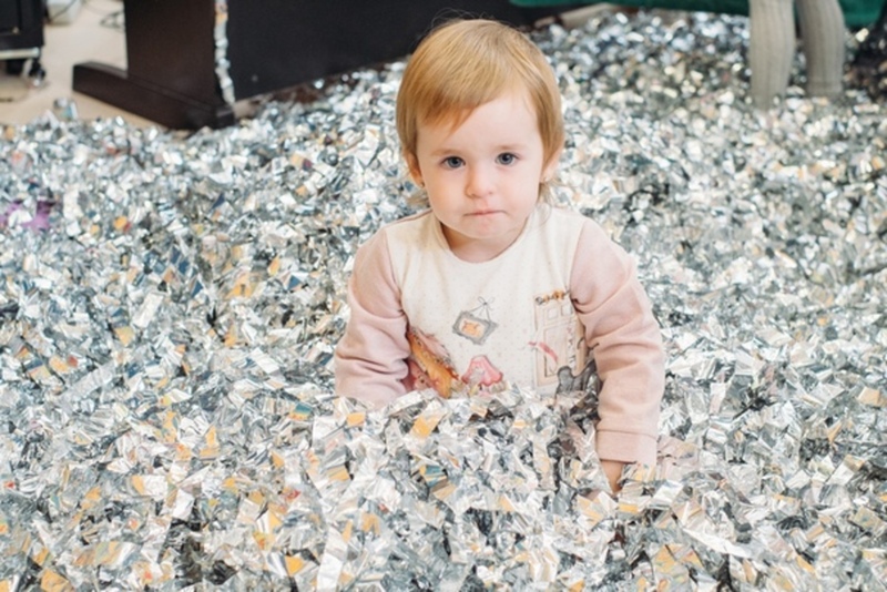 Бумажное шоу "PLAY ROOM"