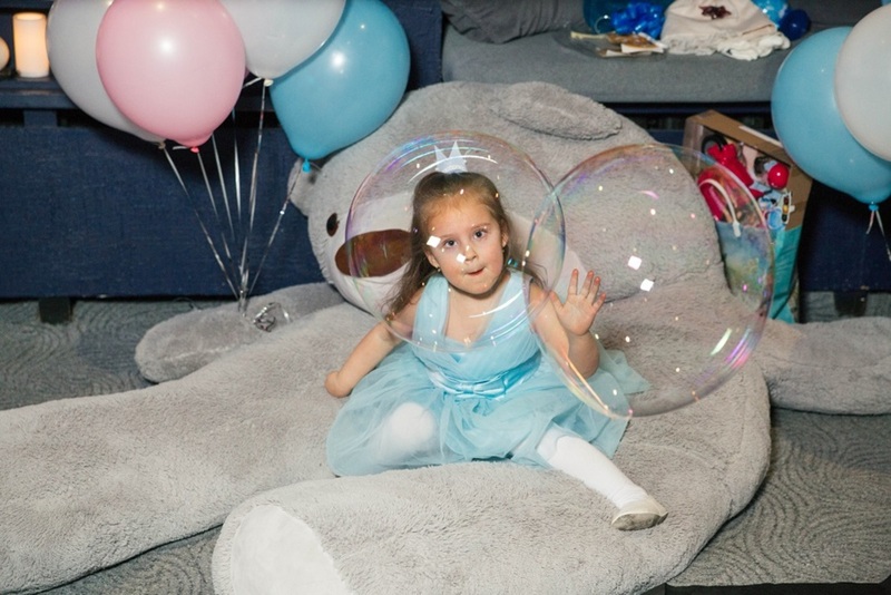 Шоу мыльных пузырей в "Пандора"